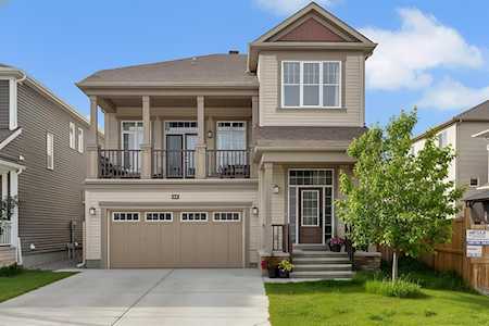 44 Cityside Rise NE Calgary, AB T3N1H7