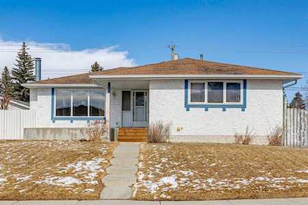 6820 4 Ave SE Calgary, AB T2A 3H7