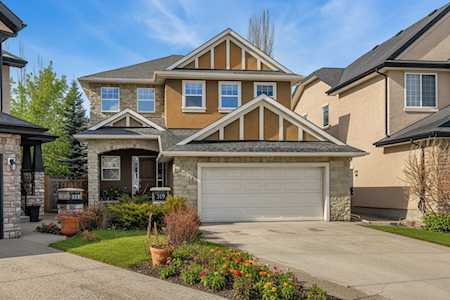 319 Valley Crest Ct NW Calgary, AB T3B 5Y4