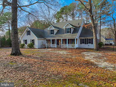 202 W Manor Dr Dagsboro, DE 19939