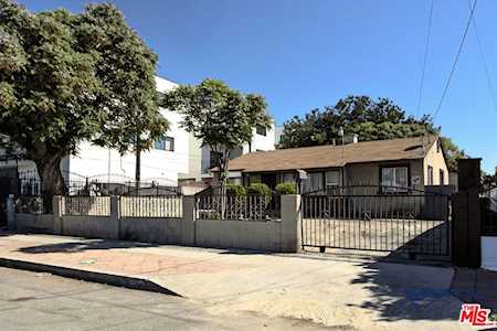 7626 Morella Ave North Hollywood, CA 91605