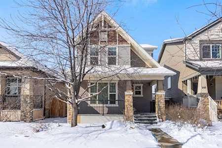 245 Skyview Ranch Way NE Calgary, AB T3N 0A9