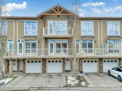 172 Rockyledge View NW #5 Calgary, AB T3G 6B2