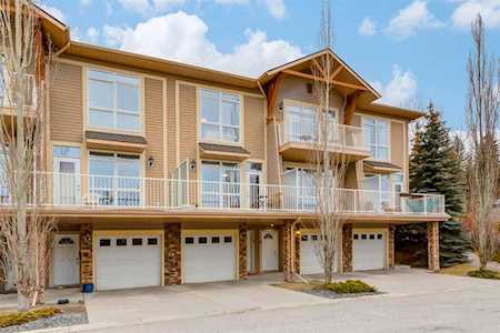 172 Rockyledge View NW #7 Calgary, AB T3G 6B2