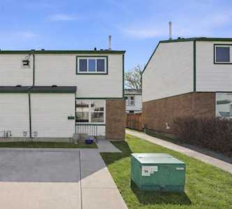 100 Pennsylvania Rd SE #41 Calgary, AB T2A 4Y8
