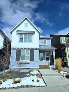 634 148 Ave NW Calgary, AB T3P 1M4