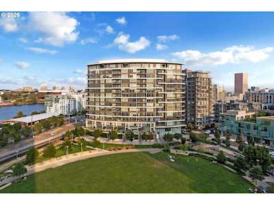 1 bed / 1 bath condo at Encore