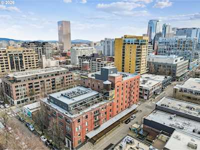 Chown Pella loft in Portland, OR