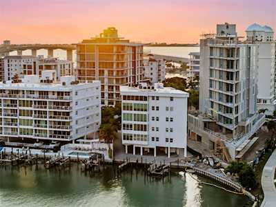 The Pearl, Sarasota