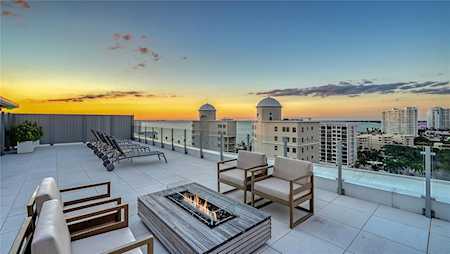 The Pearl, Sarasota