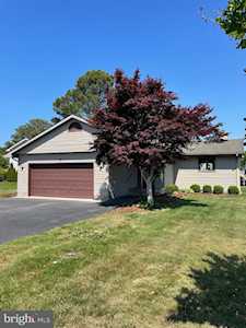 19 Pintail Dr Ocean Pines, MD 21811