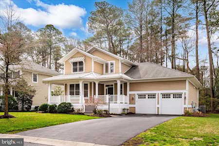 11652 Maid At Arms Ln Berlin, MD 21811