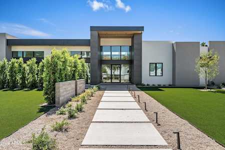 10420 N 64th Place Paradise Valley, AZ 85253 | MLS 6994279