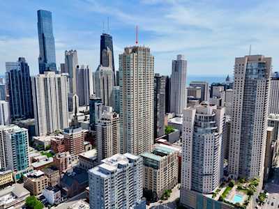 60654 Real Estate Chicago - 60654 Homes & Condos