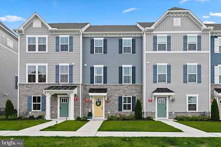 12239 Hidden Bay Dr #4 Berlin, MD 21811