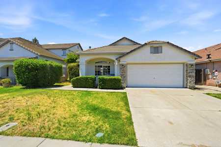 1971 Crutchfield Ln Manteca, CA 95336
