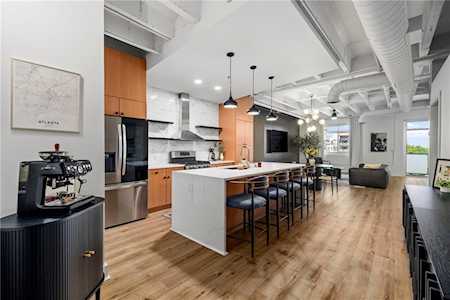 805 Peachtree Street lofts | Midtown Atlanta GA Lofts for sale