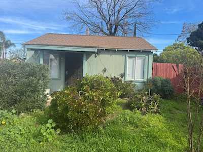 322 Poplar Ave Manteca, CA 95336