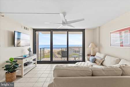 402 Island House Rd E Bethany Beach, DE 19930