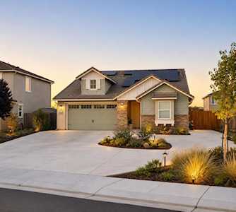 2787 Reserve St Manteca, CA 95337