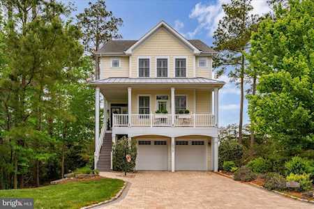 10317 Quarter Deck Ln Berlin, MD 21811