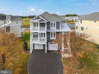 11468 Maid At Arms Ln Berlin, MD 21811