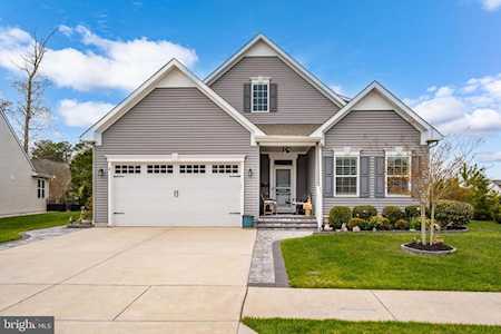 8 Old Forge Dr Ocean View, DE 19970