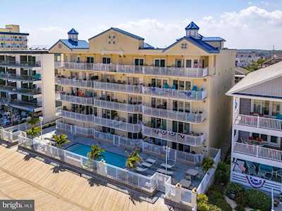 1209 Atlantic Ave #302 Ocean City, MD 21842
