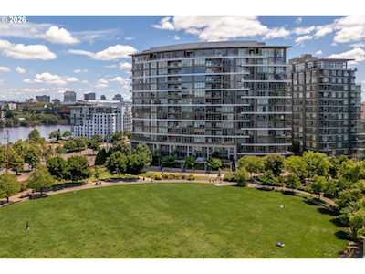 1 bed / 1 bath condo at Encore