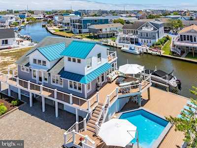 28 Oyster Bay Dr Fenwick Island, DE 19944