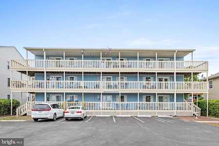 805 142nd St #203 Ocean City, MD 21842