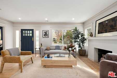 売り切れました。 90046 Homes for Sale & 90046, CA Real Estate