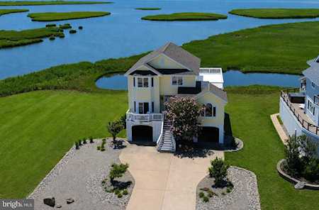 6 S Shore Dr North Bethany, DE 19930