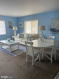 721 142nd St #114 Ocean City, MD 21842
