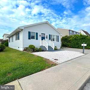 703 141st St Ocean City, MD 21842
