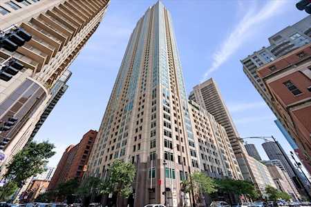 60654 Real Estate Chicago - 60654 Homes & Condos
