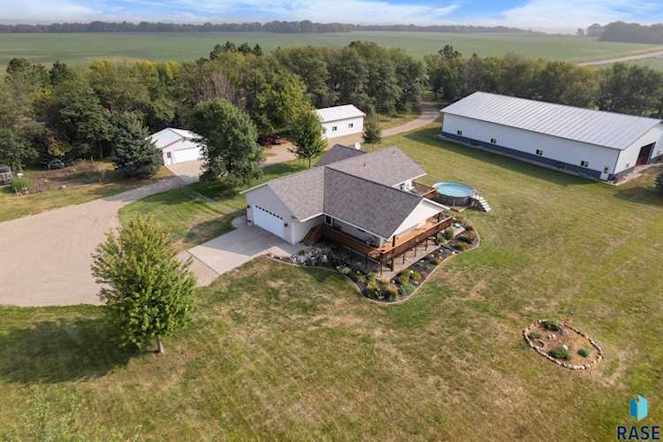 48349 276th St, Canton SD 57013