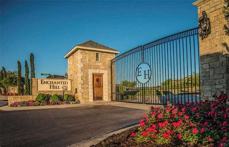 2416 Silver Table Drive Lewisville, TX 75056