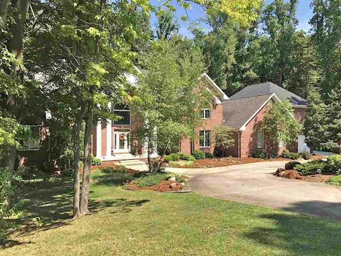 110 Lakewood Drive Vincennes, IN 47591