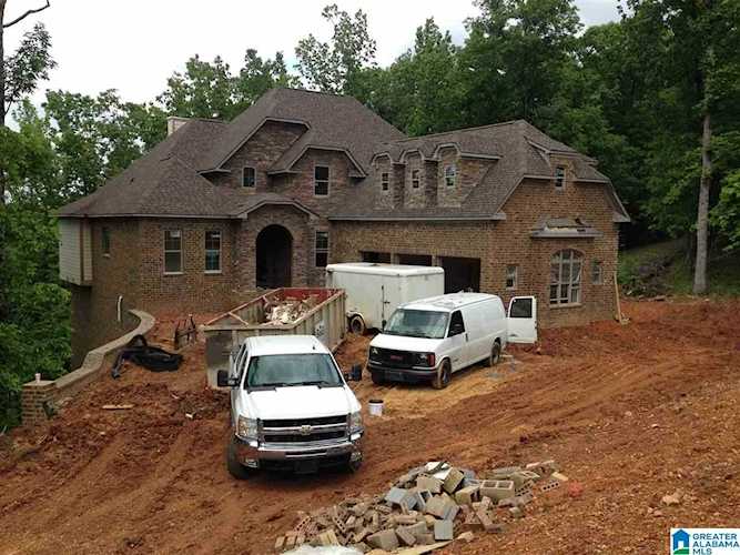 1041 Stagg Run Trl Indian Springs Village, AL 35124
