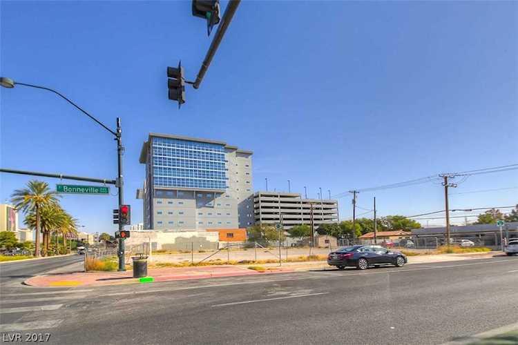 527 S Las Vegas Blvd Las Vegas, NV 89101