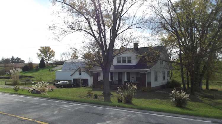 3371 Campbellsburg Rd Campbellsburg, KY 40011