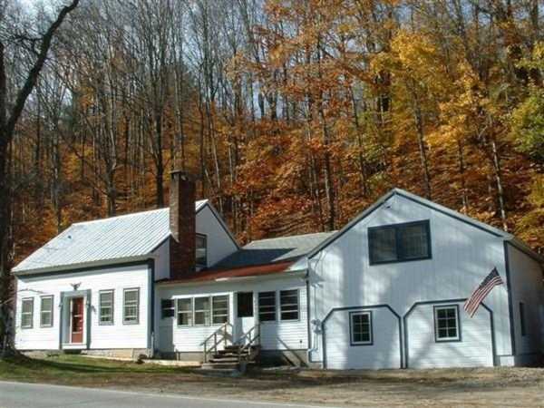 4876 Vt Rt 100 Wardsboro, VT 05360