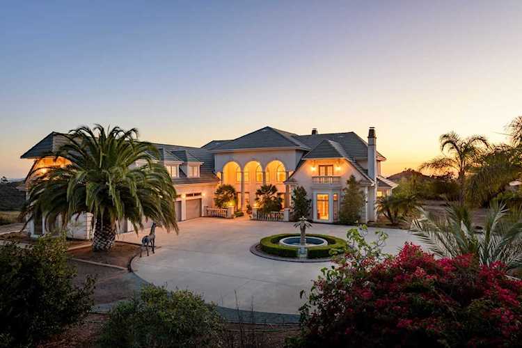 16801 Chaparral Way Poway, CA 92064