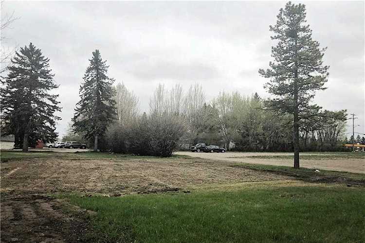 213 Sixth Avenue Strathmore, AB T1P 1B6