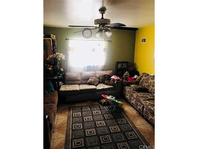 3051 Fashion Avenue Long Beach, CA 90810 | MLS PW18116510 Photo 1