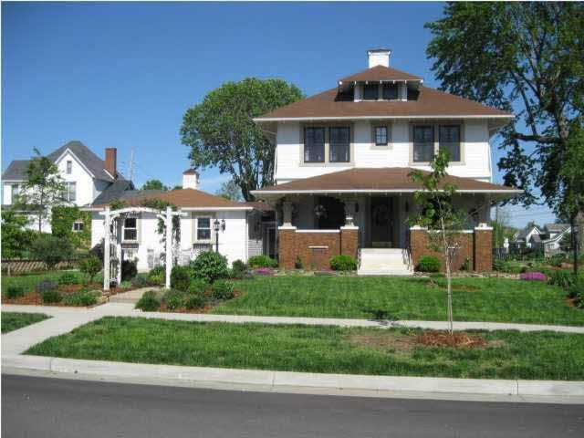 806 JACKSON ST Jasper, IN 47546