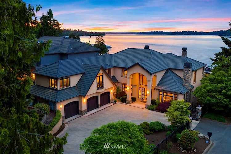 3315 97th Ave SE Mercer Island, WA 98040 | MLS ® 1296590 Photo 1