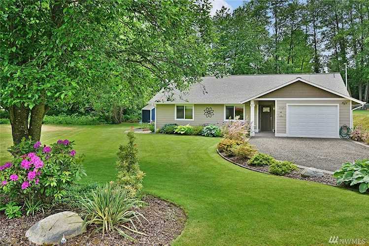 2321 Wyoming St Bremerton, WA 98310 | MLS ® 1298550 Photo 1