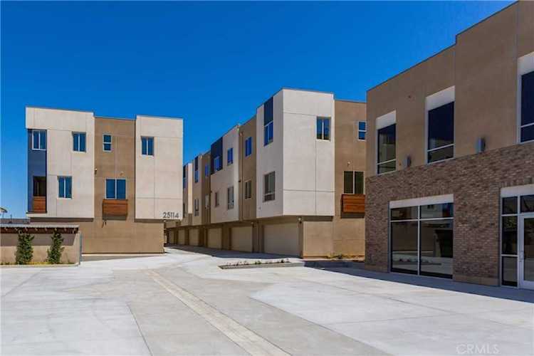 25114 Narbonne Avenue #E Lomita, CA 90717
